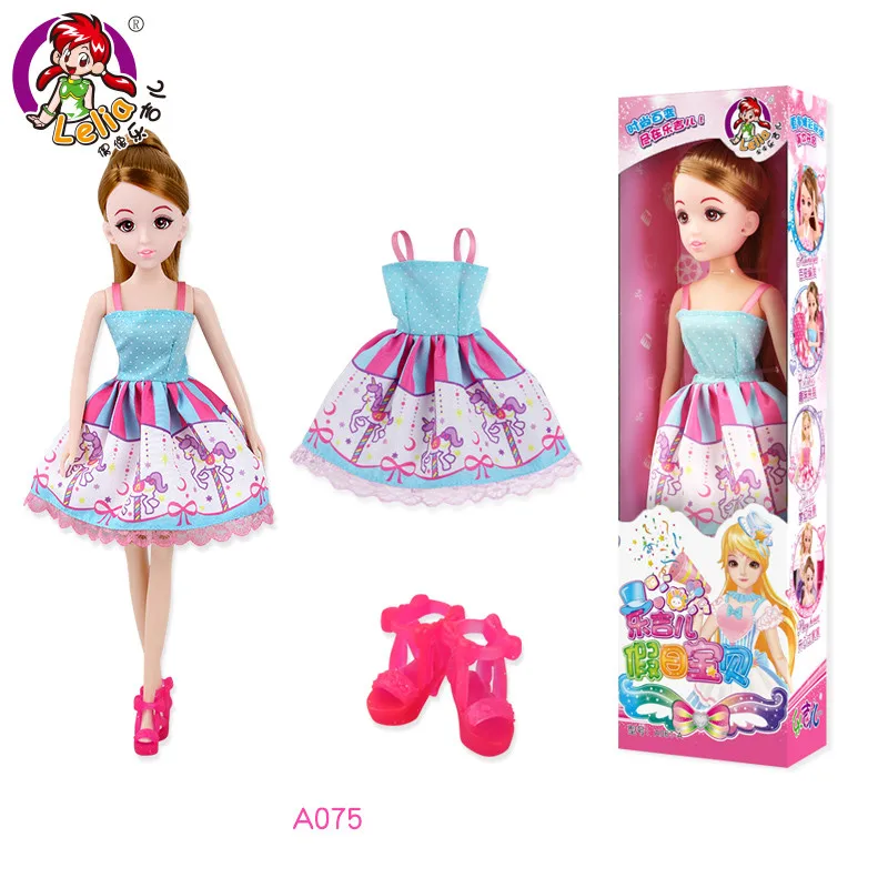 dolls (2)