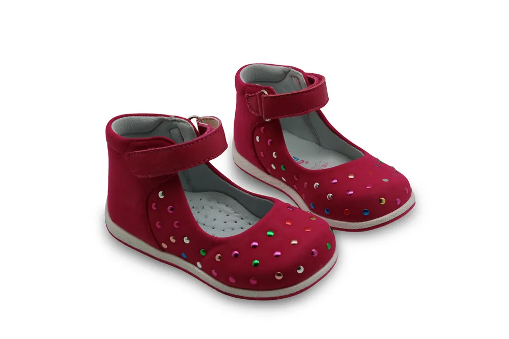 Apakowa/весенне-летняя детская обувь из натуральной кожи для девочек; детские сандалии для маленьких девочек; повседневная обувь на плоской подошве для маленьких девочек