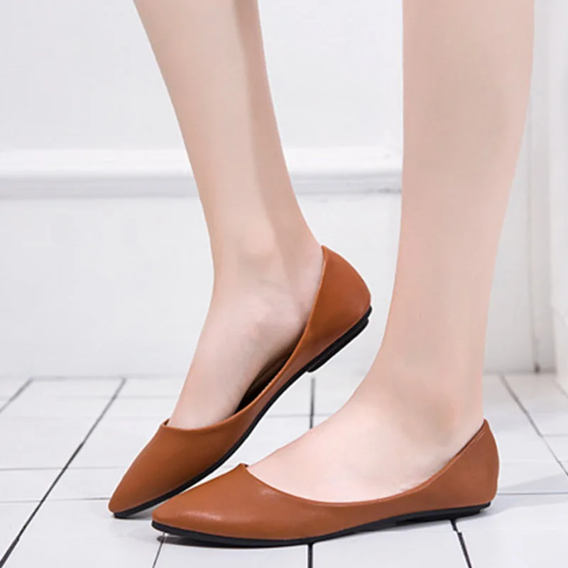 

Women Vintage Pointed Toe Ballet Flat Autumn Moccasins Female High Quality PU Fashion Shoes Ladies Plus Size Soft Footwear
