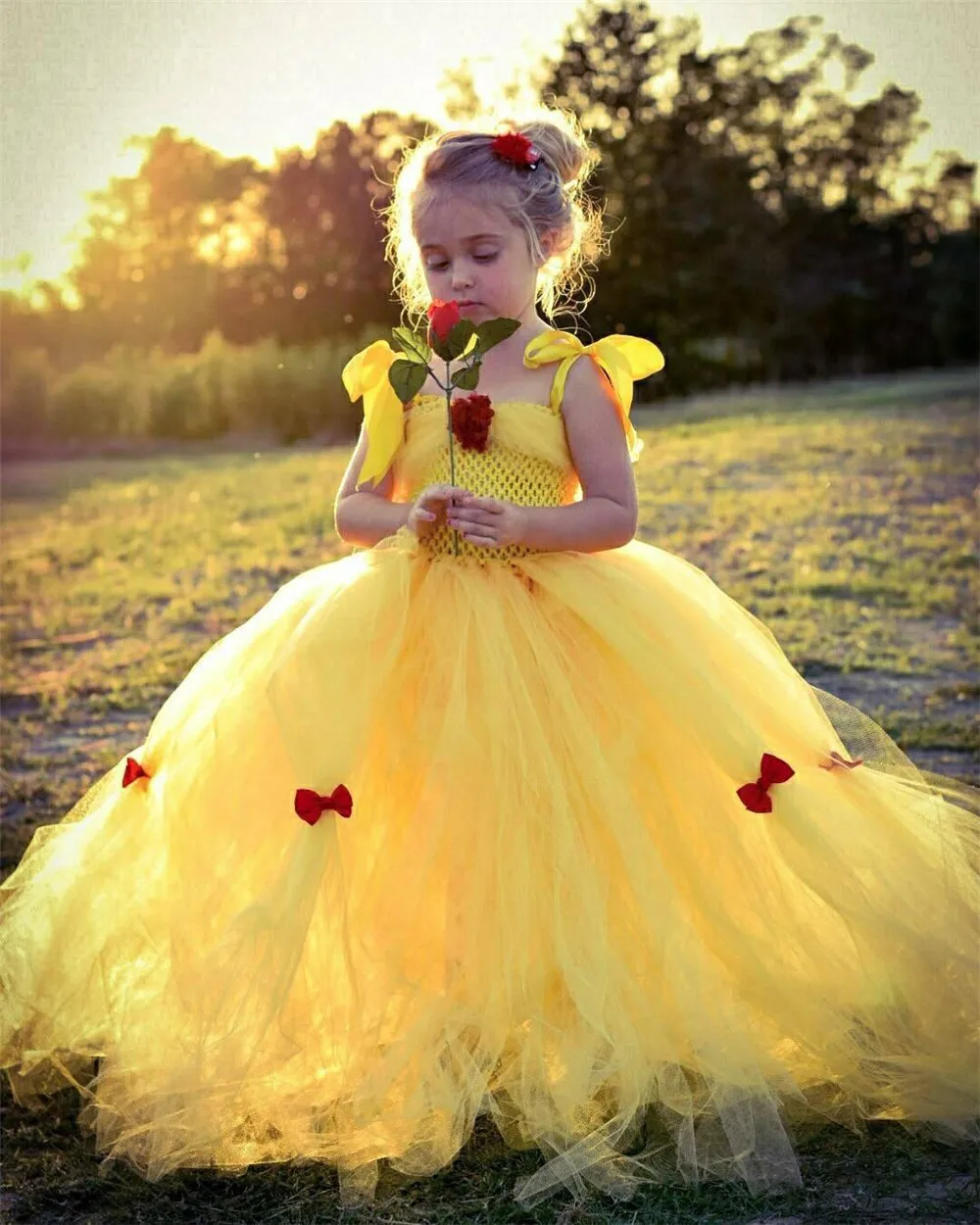 

Girls Yellow Princess Tutu Dress Kids Crochet Tulle Flower Dresses Ball Gown with Red Ribbon Bow Children Party Costume Dresses