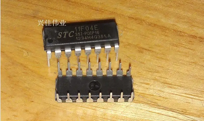 

10pcs/lot STC11F04E-35I-PDIP16