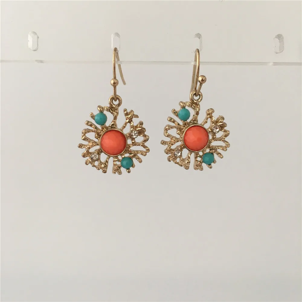 

TRENDY WOMEN EARRINGS GOLD COLOR PLATING CORAL STONE FILIGREE DROP EARRINGS