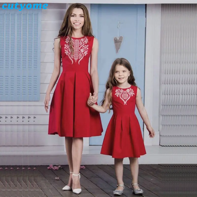 

Family Mother And Daughter Sleeveless Dress Red Floral Dresses Matching Mommy And Me Sundress Clothes Party Wedding Outfits