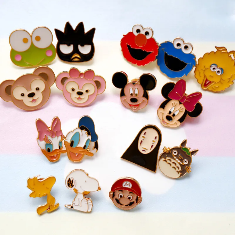 

IVYYE Mickey Duck Totoro Sesame Street Fashion Anime Brooches Alloy Cartoon Pin Brooch Badge Pins Unisex Jewelry Gifts New