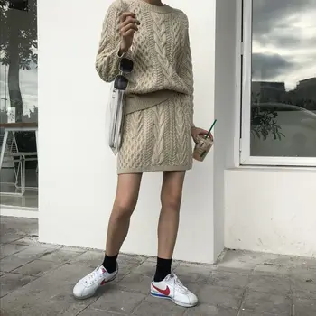 

Poncho Hot Sale Cotton 2018 New Women's Knit Suit Round Neck Simple Casual Long-sleeved Loose Sweater + Skirt Two-piece Female