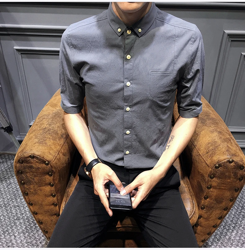 2018 Летняя мода платье в деловом стиле рубашка мужской Однотонная одежда Slim Fit Мужской рубашка Твердые Половина рукава мужской социальной