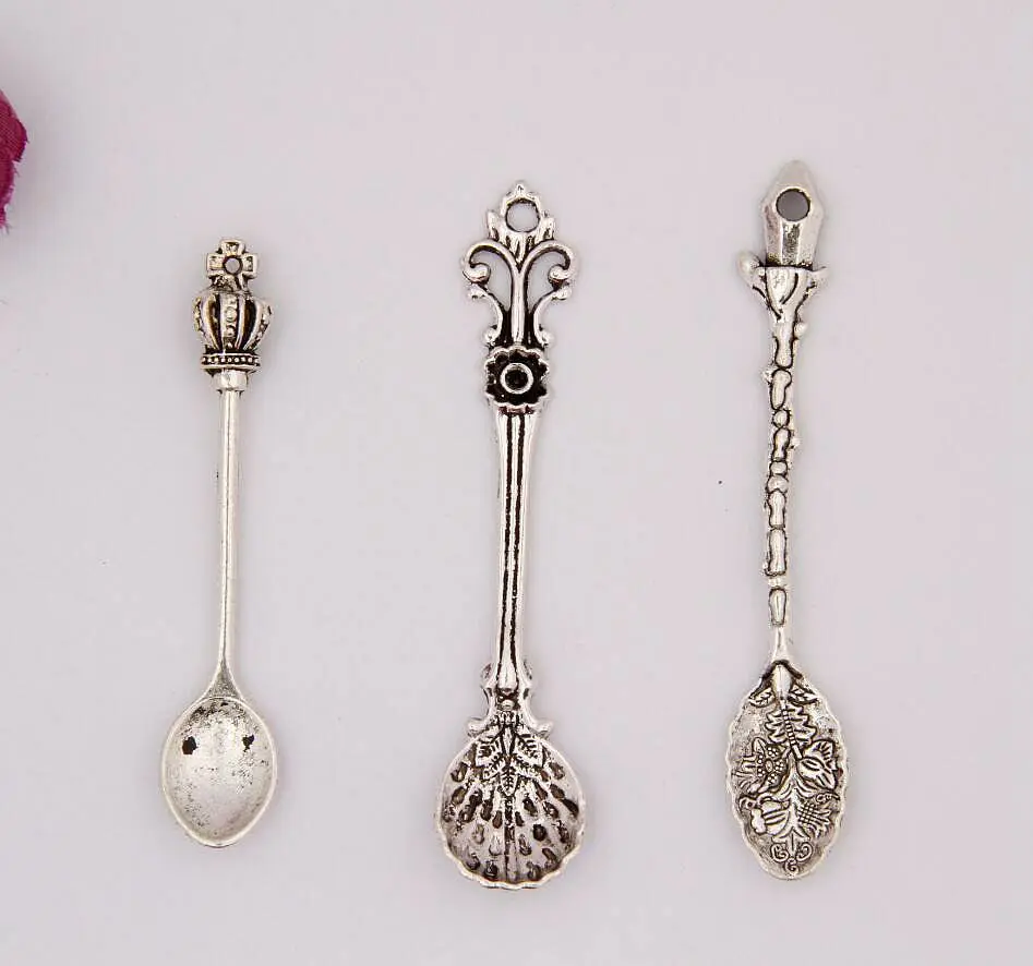 

Hot 20pcs Antique Silver Spoon Zinc Metal Alloy Charm Pendant Fashion Jewelry Accessories Fitting J759