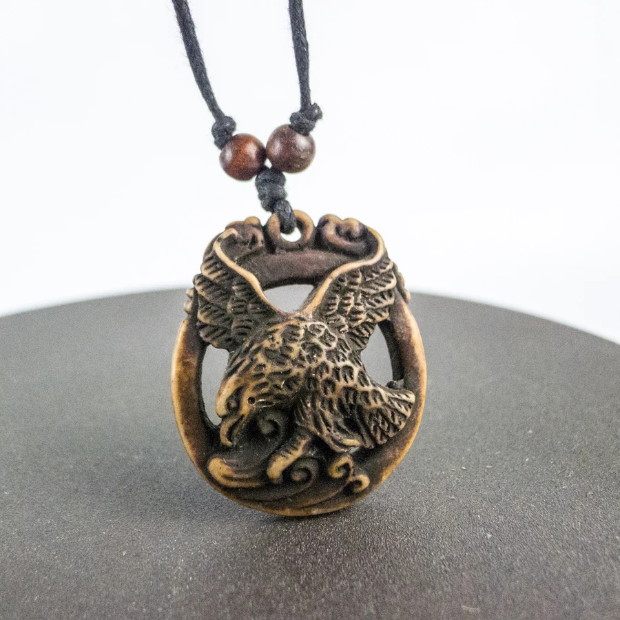 

Bronze Eagle Men's Retro jewelry Bone Art Imitation Yak Bone Material Necklace Pendant Vintage Men's Necklaces #GZ231