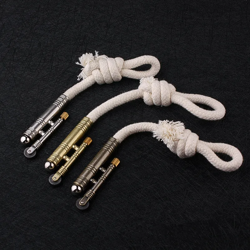 

No include Kerosene Oil Torch Lighter Survival Tool Outdoor camping fire source windproof fluff lighter Million Matches Flint Fi