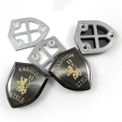 

Clothes Badges for decorating men's clothes The shield shape decoration licensing alloy armbands 3*2.5cm