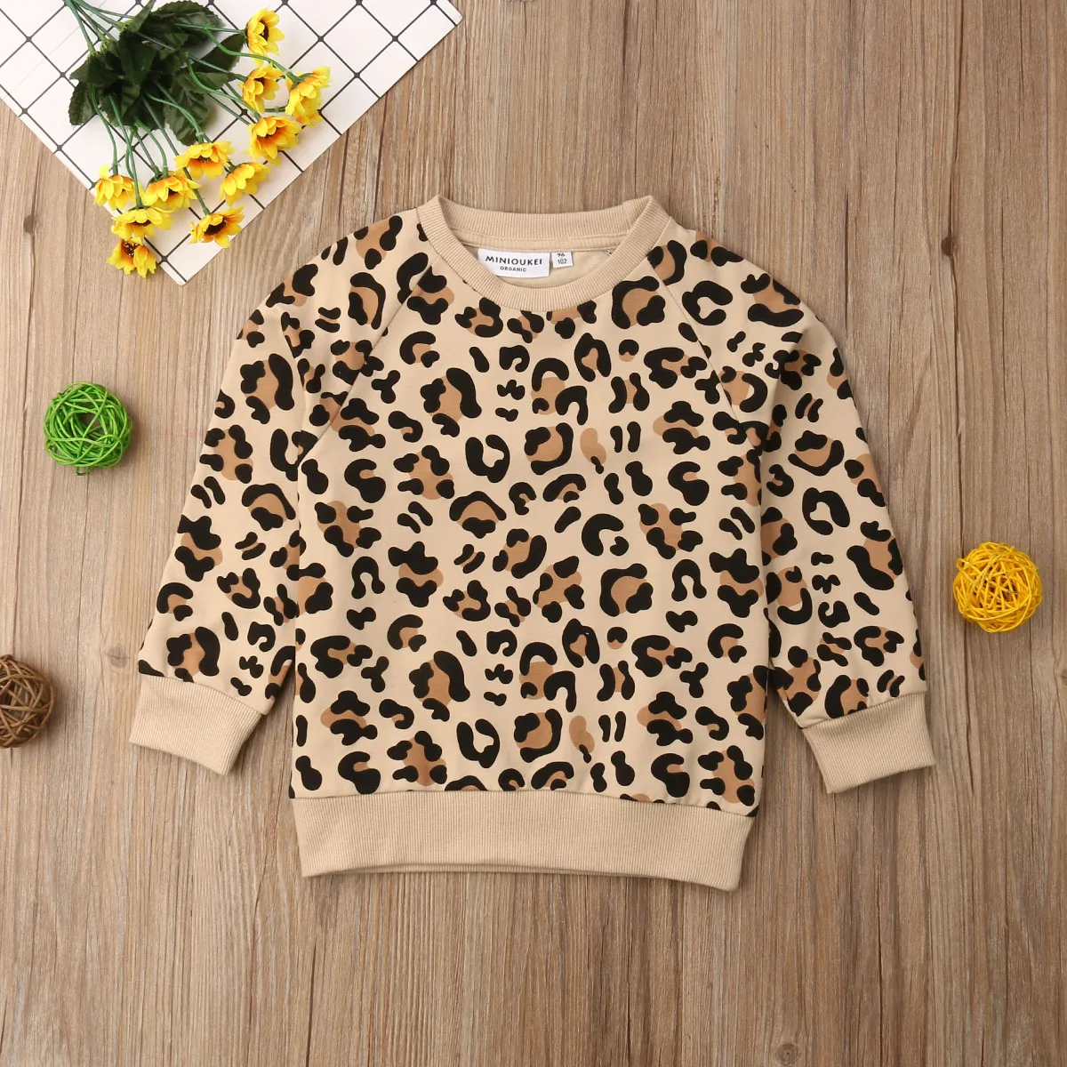 Весенняя футболка с длинными рукавами и леопардовым принтом для маленьких мальчиков и девочек повседневная одежда От 1 до 7 лет - Цвет: Leopard print