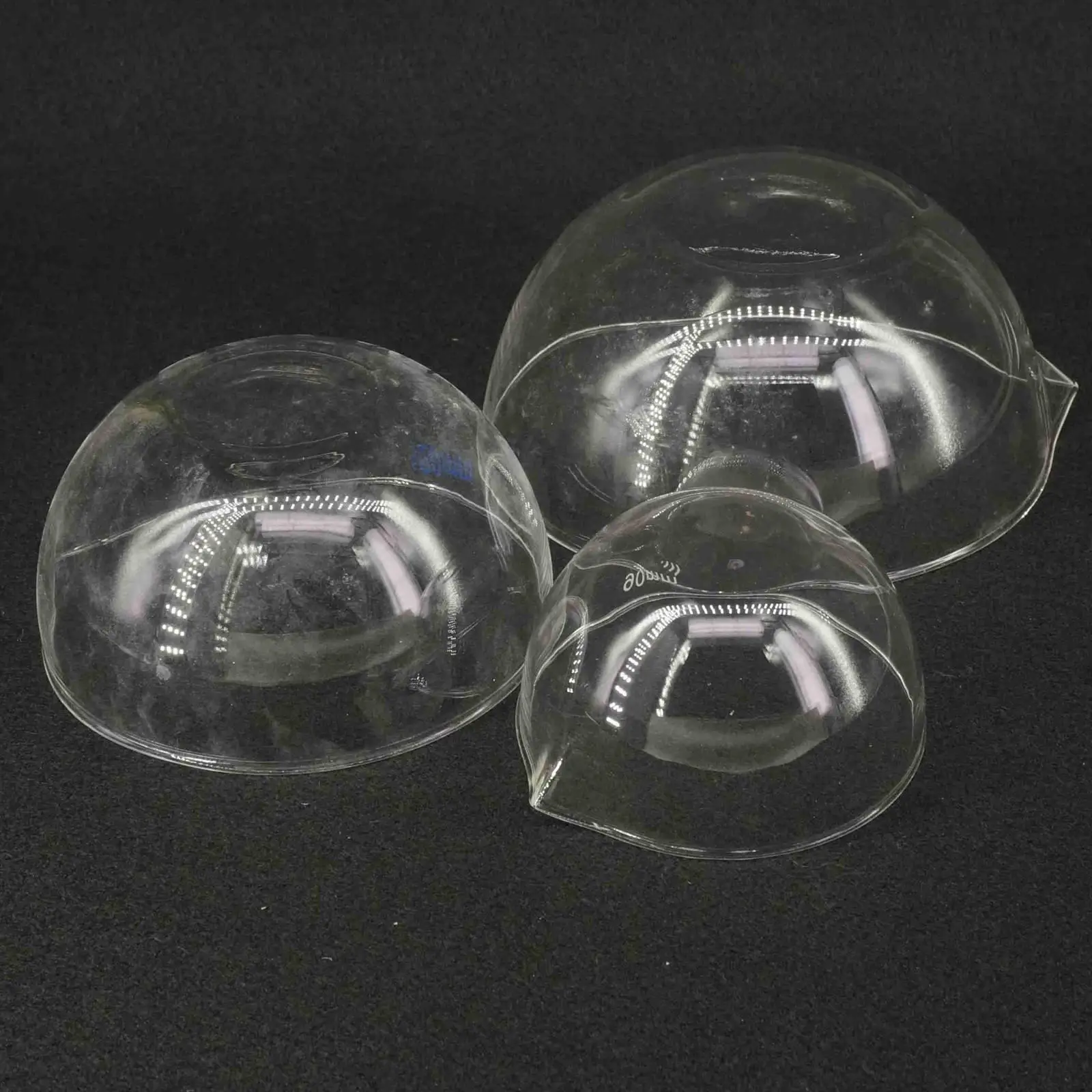 60mm 90mm Outer Diameter Lab Glass Evaporating Dish Flat Bottom with Spout For Chemistry Laboratory