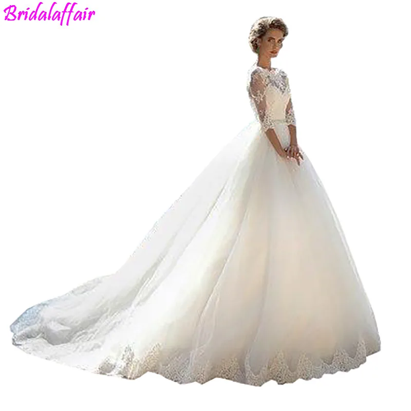 

Lace Ball Gown Wedding Dresses 2018 Milla nova Three Quarter Long Sleeves Sheer Neck Tulle Bridal Gowns with Covered Buttons