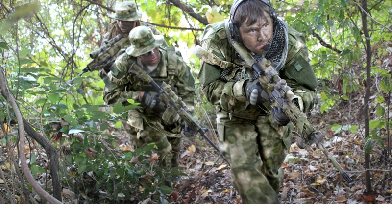 CQC Тактический Airsoft Военная военная форма БДУ боевой униформа для мужчин куртка и брюки для девочек комплект открытый Пейнтбол Охота (A-TACS FG)