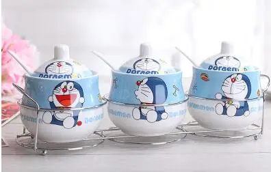 Безопасная упаковка мультфильм керамическая Doraemon сахарница домашняя кухня 3 в 1 Набор для соли и специй горшок банки с небольшой ложкой - Цвет: color 4