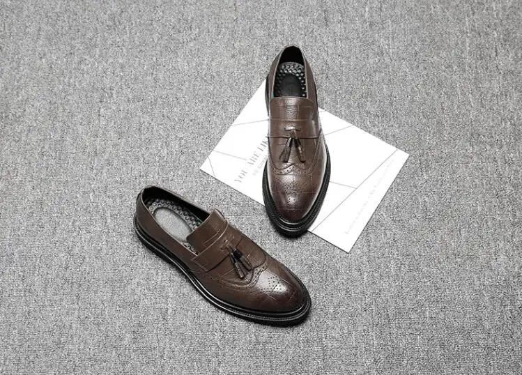 En Borlas on Tallado Pic Pisos Nuevos Tallada Gradiente Brogue De Zapatos Spring Vendimia Smart As Slip Hombres Punta Bullock Vestido Casual marrón STdy7dwq