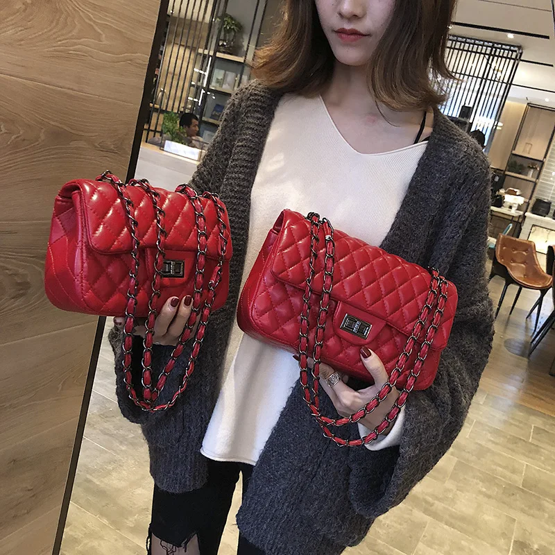 

HOT SALE Women Bag Chain Shoulder Bags 2019 Rivet Bag Locomotor Style PU Women's Handbags Pearl Decoration Messenger Bag 648