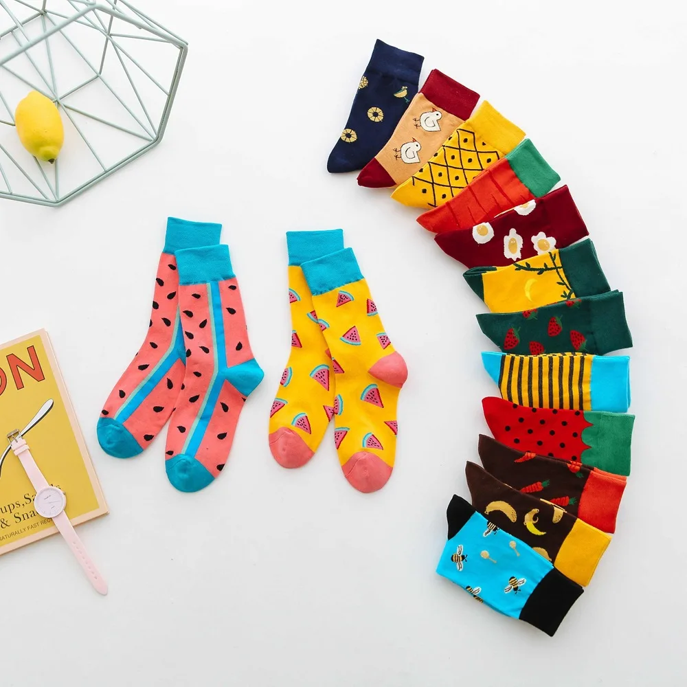 Модные милые носки с фруктами женские Японский Корейский стиль красочные хлопчатобумажные забавные носки для дам высокого качества с клубничкой 113
