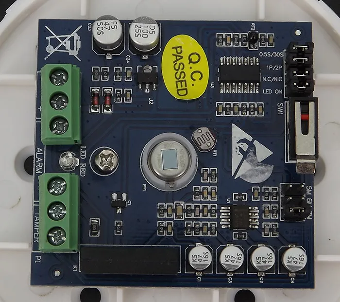 12V Ceiling PIR detector Wired