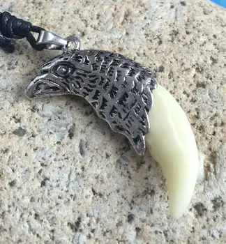 

FREE SHIPPING 18 pcs Men Antique Tribal Stark Wolf Fang Tooth tercel Necklace Vintage