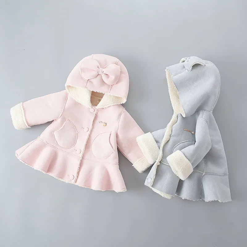 Зимнее пальто для маленьких девочек; куртка для маленьких девочек; одежда для маленьких девочек; коллекция года; сезон осень; модное плотное теплое пальто с капюшоном для малышей