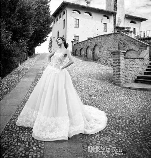New Arrival Wedding Dresses 2016 Lace Strapless Chapel Train Cheap A-Line Bridal vestido De Novia | Свадьбы и торжества