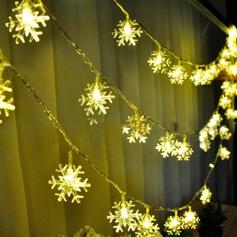 

Quadruple 20LEDS Snowflake LED String Lights Christmas Holiday Lighting for the Curtain or Party Decoration Power by Battery
