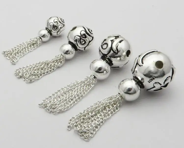 silver-charm0028C