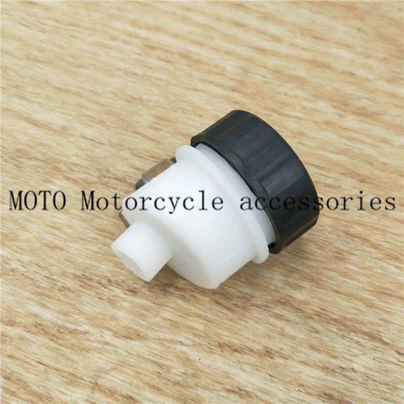 

Motorbike Brake Fluid Reservoir Left Clutch Tank Oil Cup For Honda RVT1000R CBR1000RR 2000 2001 2002 2003 2004-2007 Reservoir
