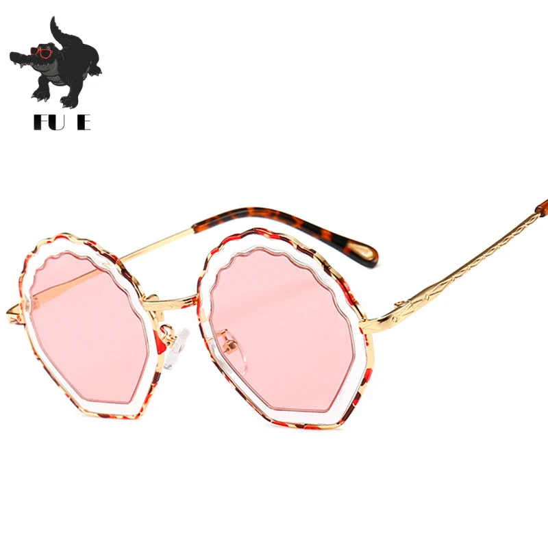 

FU E 2019 Luxury Italy Brand Designer Square Sunglasses Women Fashion Sexy Green Red Frame Sun Glasses For Female Shades UV400