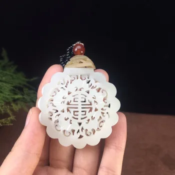 

Hetian jade flower opens a rich white jade pendant, the jade is warm and delicate 2716#
