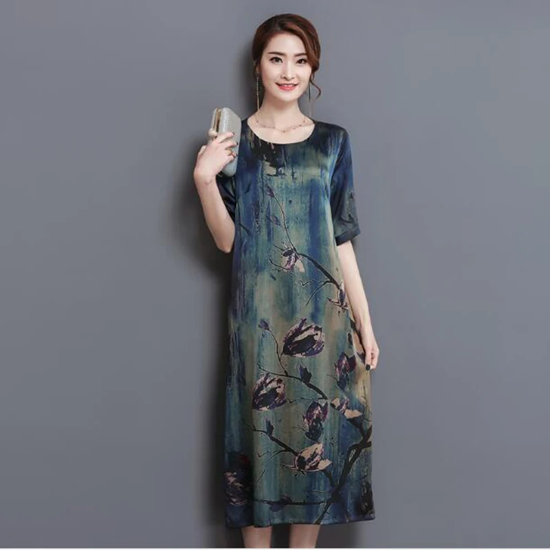 

2018 New Summer High Quality Silk Print Long Dress Middle Age Vintage Elegant Large Size Loose O-Neck Women Dress AC401