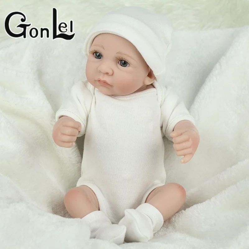 Battery reborn. " Realistic Newborn Baby Soft Full body Silicone Reborn Doll boy. Мини реборны недорогие. Немовля кукла. Реборн в белом костюме.