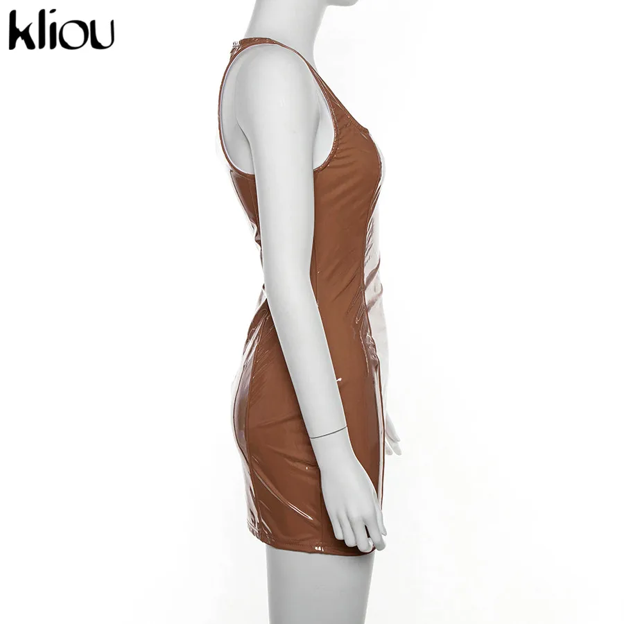 Kliou Новое женское летнее облегающее короткое модное яркое платье мини из искусственной кожи на бретелях с квадратным декольте
