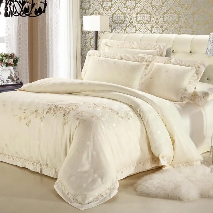 Best Royal Jacquard Satin Duvet Cover set Queen King Size 4 6pcs Beige Embroidered Princess Bed cover Bedding Luxury Bed sheet Cotton