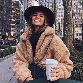 

2018 European Winter Lamb Fur Women Jacket Warm Loose Fashion Coat Women Big Pocket Coat Winter Jacket For women zipper Jacket