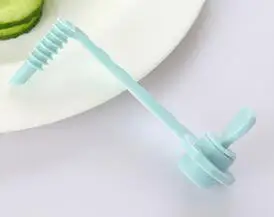 1 шт. кухня гаджет фрукты Garnishes Спираль Slicer пособия по кулинарии резка помощь руководство овощи узор резные цветы инструменты OK 0791 - Цвет: Синий