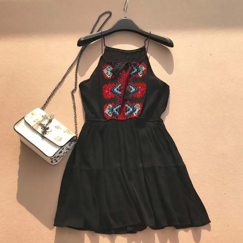 

Women's Dresses Explosions Leisure Vintage Elegant Party Dresses Women Embroidery Sling Dress Summer Casual Mini Pleated Dress