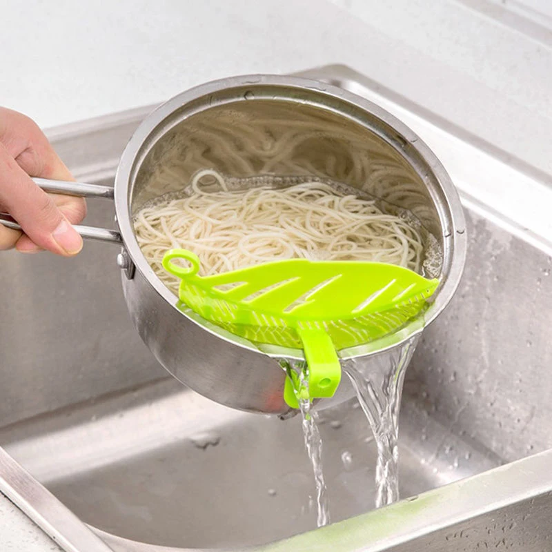 

Patented kitchen Multi-purpose Leaf-shaped Rice Wash Plate Fruit-vegetable Pasta Noodles Plastic Filter Plate Wash Rice V4477