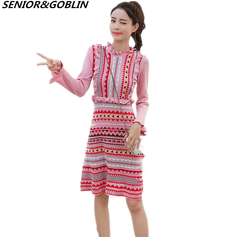 

2019 Autumn Luxury Runway Designer Knitting Dress Women Rainbow Striped Ruffles Long Sleeve Pink Knitted Bodycon Sweater Dress