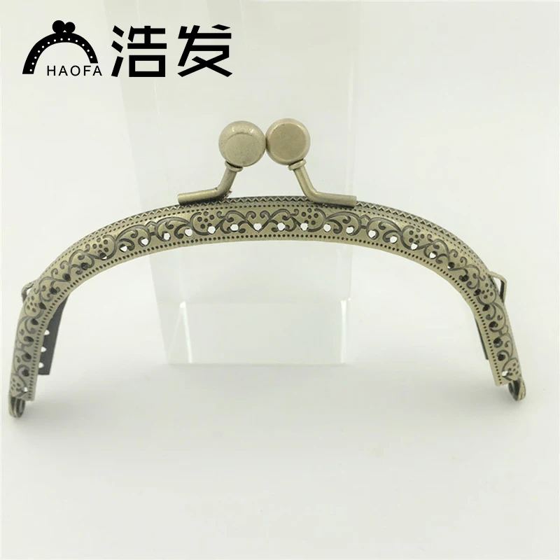 HAOFA Kiss Clasp Lock Arch For Purse Frame Accessories for Bags Bronze Tone Double Plat Heads Flower Pattern Metal Frame 12.5cm