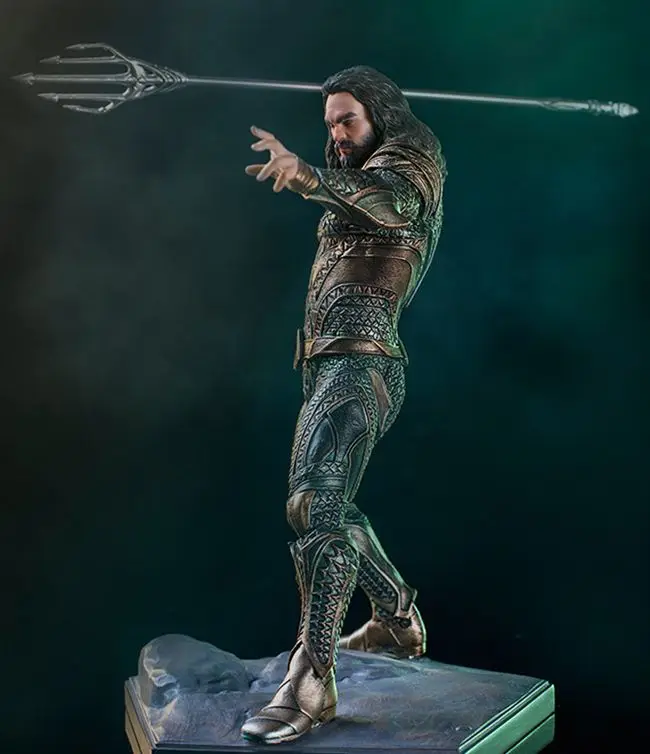 Vogue Aquaman Arthur Curry Orin with Trident of Neptune Justice League Statue DC Comic Super Hero 1