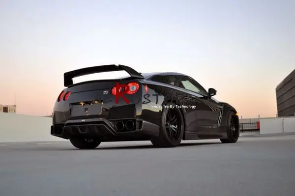 

R35 GTR TOMMYKAIRA STYLE REAR SPOILER FRP FIBER GLASS