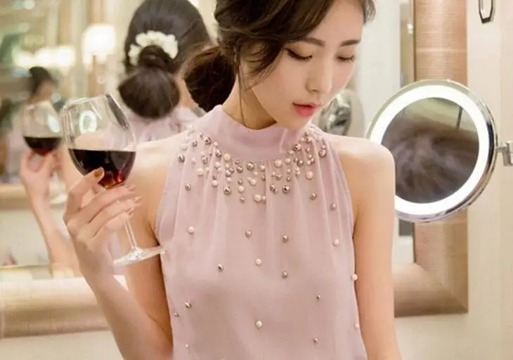 Летняя женская шифоновая блузка без рукавов, украшенная бусинами, Офисная Женская водолазка с жемчугом, корейские женские топы, большие размеры, S-3XL, розовый/белый