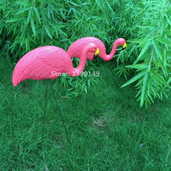 1 Pair Red Lawn Flamingo Figurine Plastic Party Grassland Garden Ornaments Decor (10)