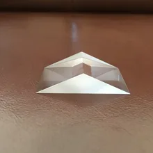 23,09*23,09*40 мм высота 11,55 мм плавленый кремнезем экваторная треугольная призма Оптическое стекло для прецизионных оптических инструментов