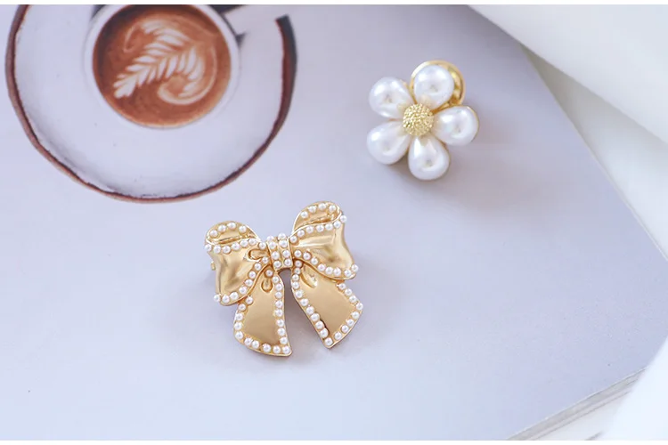 Sansummer New Hot Fashion Golden Bowknot Flower Pearl Romantic Feautiful Elegant Party Brooch For Women Jewelry 835