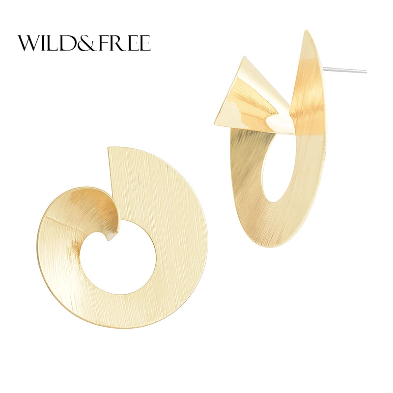 

Wild&Free 2018 New Simple Metal Stud Earrings European & American Geometric Gold Silver Color Irregular Earring For Women Party