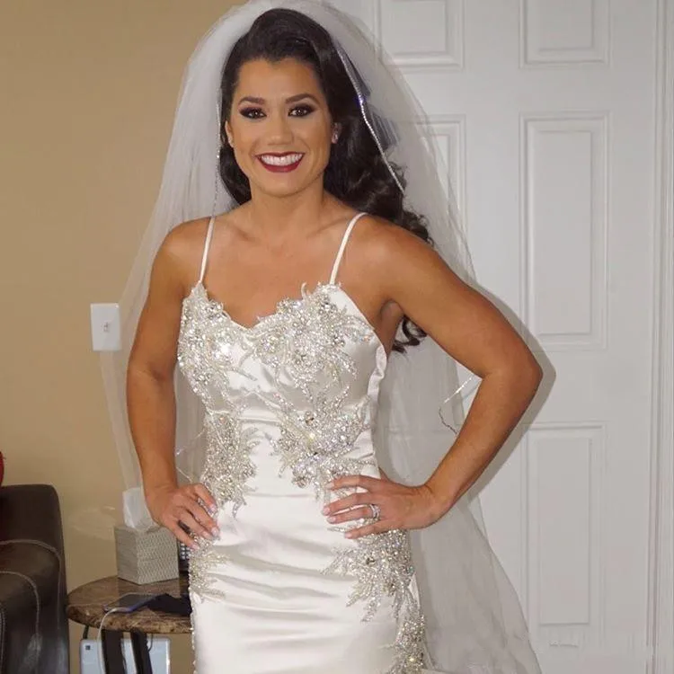 luxury-mermaid-wedding-dresses-with-spaghetti-straps-beads-appliques-crystals-bridal-gowns-satin-deep-v-neck-backless-wedding-dress (3)_