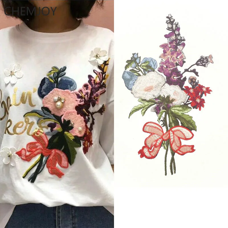 

Embroidery Flowers with Pearl Large Patches Sewing on Appliques DIY Apparel for Women Clothes Jackets Jeans Decoration